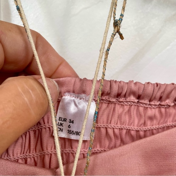 Exaggerated puff sleeves satin boho blouse w shabby chic vacay vibe - Picture 4 of 13